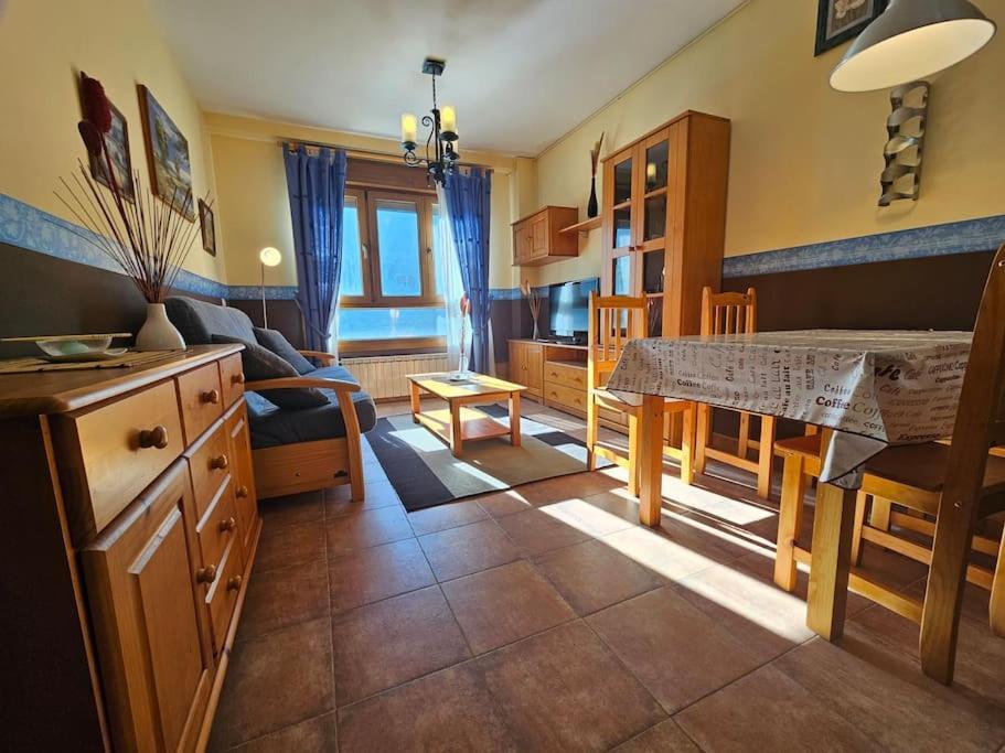 21A02 Coqueto Apartamento Con Garaje Felechosa Exteriör bild